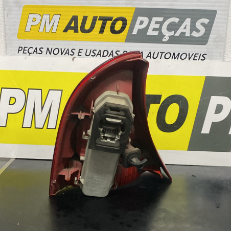 Farolim Renault Clio 2
