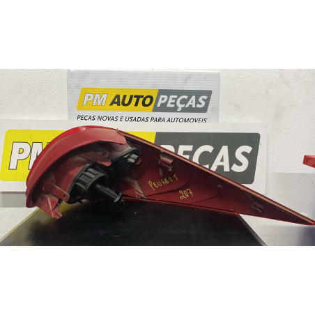 Farolim Peugeot 207 SW