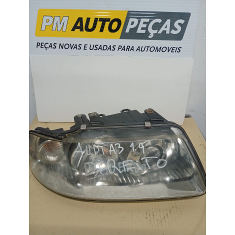 Farol Audi A3 Direito