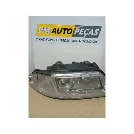 Farol Audi A4 Direita