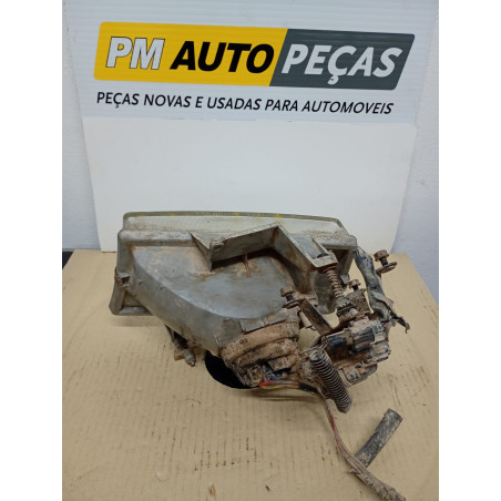 Farol Mazda B