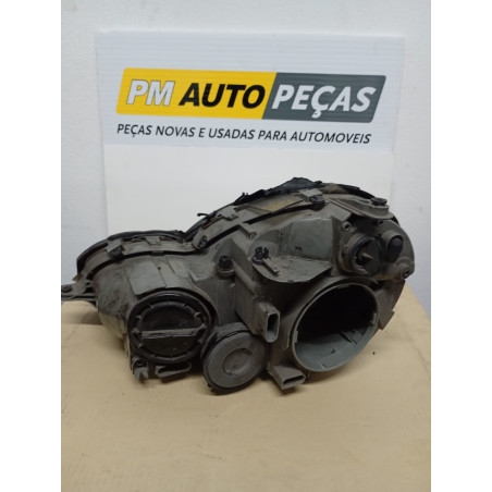 Farol Mercedes Benz W204