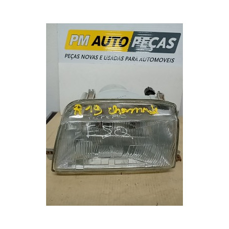 Farol Renault Chamade
