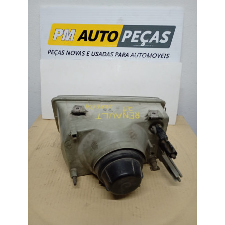 Farol Renault R21