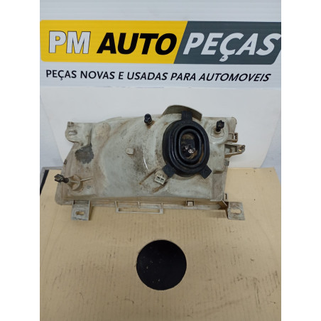 Farol Ford Transit