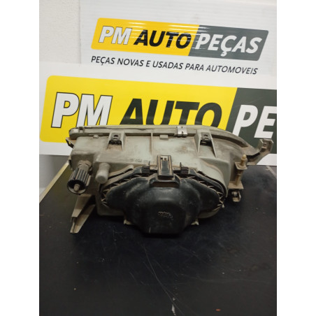 FAROL RENAULT 19 II
