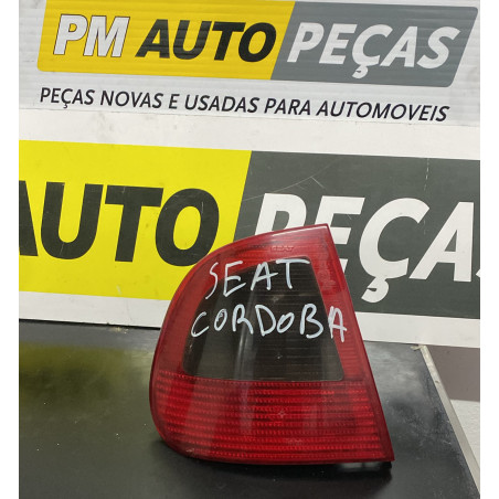 Farolim Seat Cordoba