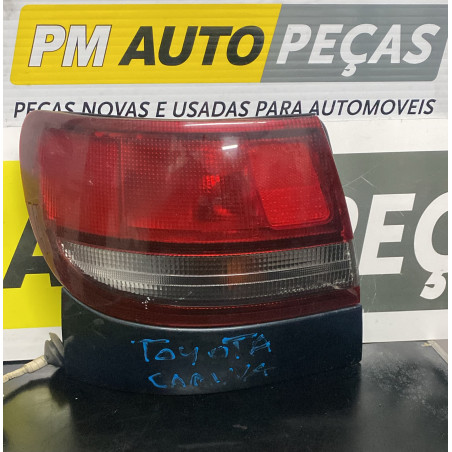 Farolim Toyota Carina E