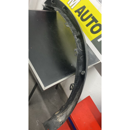 Moldura dianteira direita Nissan Pick Up